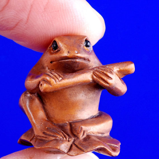 aaa0113 Japanese Boxwood Wood Ojime Bead Frog Flute