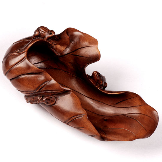 aab0003 Japanese Boxwood Wood Netsuke Tea Scoop Frog