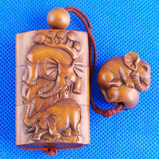 bwi0078 Japanese Boxwood Wood Netsuke Inro Elephant