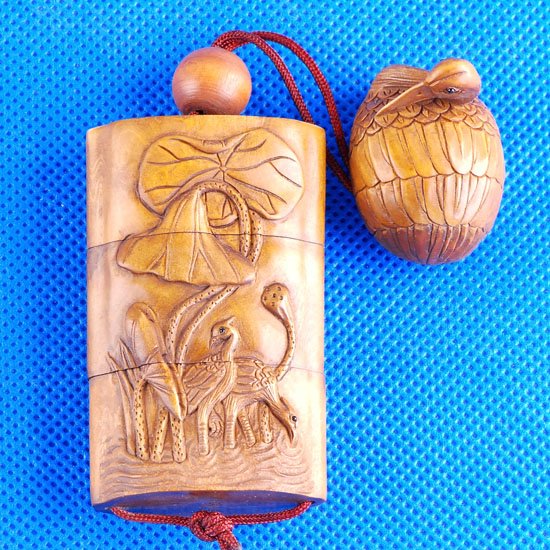 bwi0080 Japanese Boxwood Wood Netsuke Inro Crane
