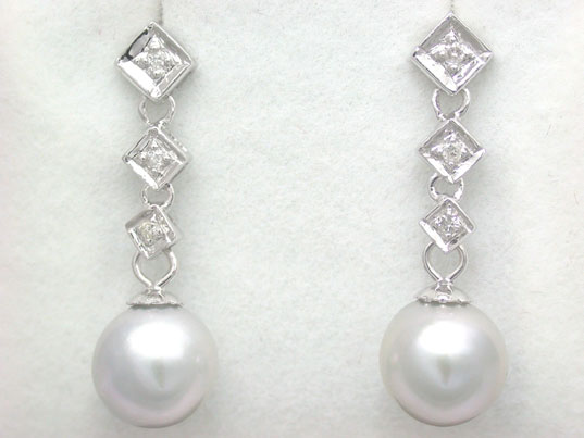dae045o 8mm Gray Akoya Pearl Diamond Earrings 18KW Gold