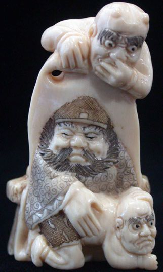 11313090 Fine Genuine Mammoth Ivory Netsuke Shoki Catch Ghost