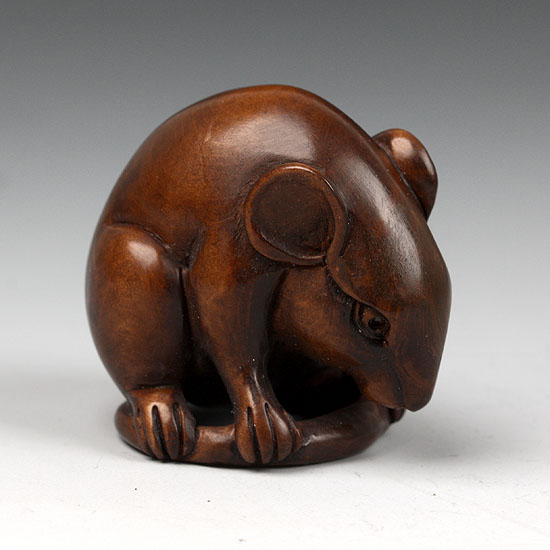 1111914 Japanese Boxwood Wood Netsuke Mouse Rat