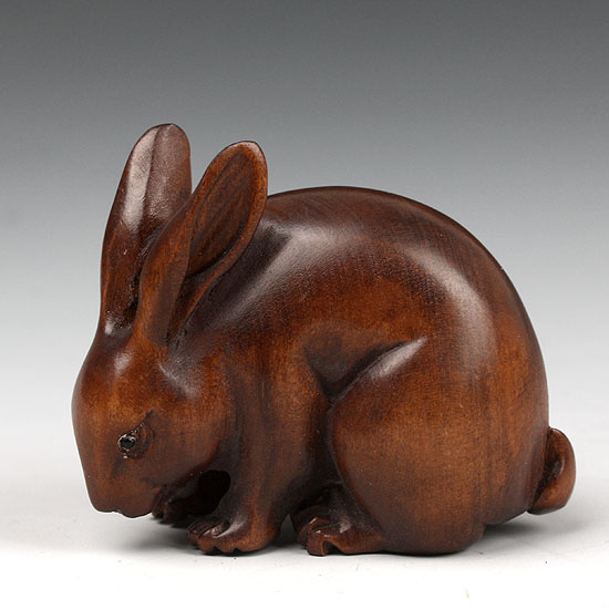 1111938 Japanese Boxwood Wood Netsuke Lovely Rabbit